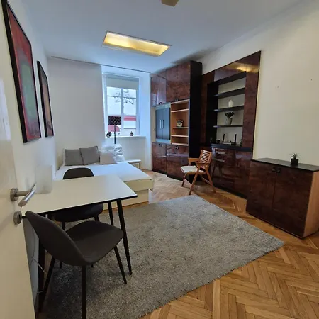 Ritual Center アパート